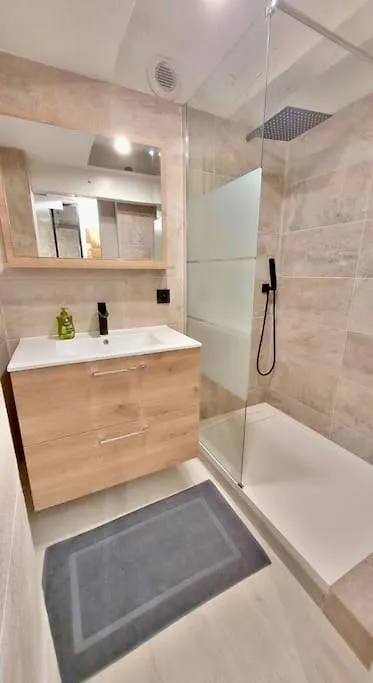 شقة Grand T5 Avec Patio Et Sauna A 5Mn A Pied De La Plage Des Catalans مارسيليا